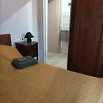 De La Treille Nyaraló *
