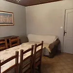 De La Treille *