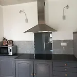 De La Treille Nyaraló *